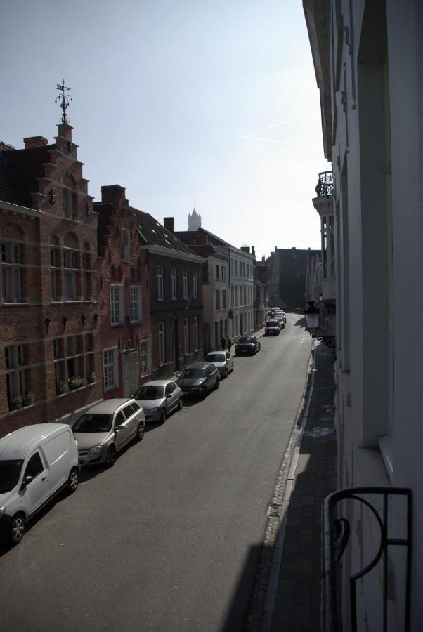 B&B Huyze Weyne Brugge Bagian luar foto