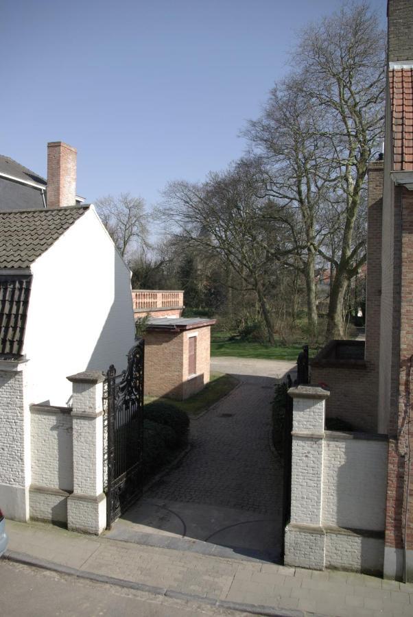 B&B Huyze Weyne Brugge Bagian luar foto