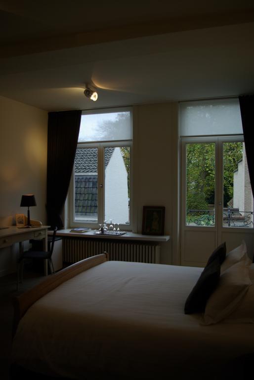 B&B Huyze Weyne Brugge Bagian luar foto